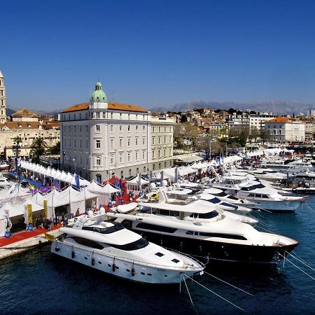 Modern Apartment Near Split & Trogir คาชเตลา ภายนอก รูปภาพ